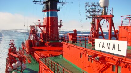 Курсанты Ушаковки вернулись из Арктики с первой плавпрактики