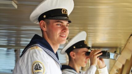 Университет имени адмирала Г.И. Невельского представил разработки в сфере морской робототехники