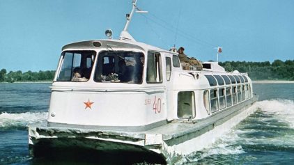 ХМАО планирует приобрести 6 судов типа «Заря» и 9 судов на воздушной подушке