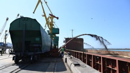 КТЖ продлило запрет на перевозку экспортного зерна