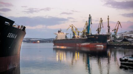 На развитие Мурманского морского торгового порта планируют направить 741 млн рублей