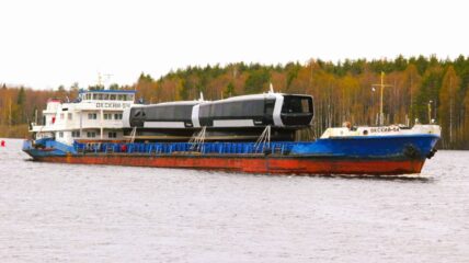 Верфь «Эмпериум» отправила в Москву два последних электросудна