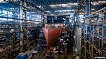 Верфи ОСК приняли около 50 новобранцев научно-производственных рот ВМФ