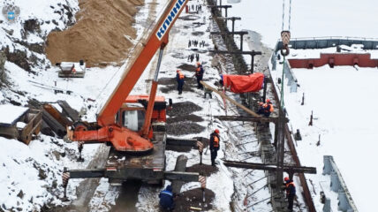 На Волховском шлюзе начались работы по армированию оголовка разделительной стенки