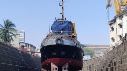 Индийская Yeoman Marine Services будет строить современные азимутальные буксиры Damen