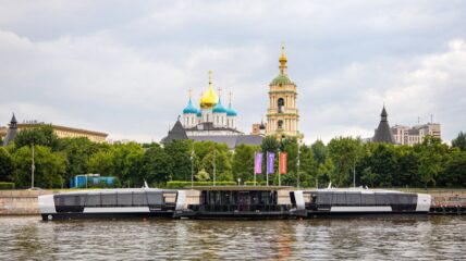 В Москве запустили третий круглогодичный маршрут электросудов