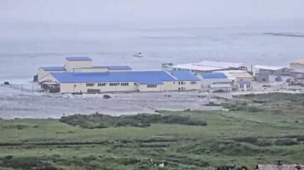 Морской терминал Северо-Курильск возобновил работу