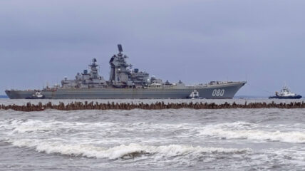 Тяжелый атомный ракетный крейсер «Адмирал Нахимов» проекта 1144.2М вышел на ходовые испытания