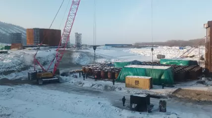 В Якутии начался монтаж стен коффердама для главного пилона Ленского моста