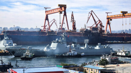 Китай построил девять эсминцев проектов 052D и 052DM в 2025 году