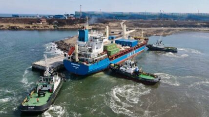 На терминал «Остерра» доставили первую партию оборудования из Китая