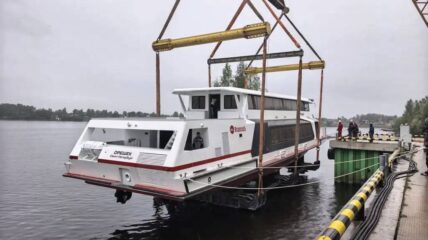 На верфи «Эмпериум» спустили на воду электросудно «Орешек» проекта «Москва 2.0»