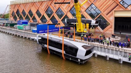 На Московской верфи спустили на воду первые четыре электросудна проекта «Москва 1.0»