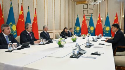 Китайская компания построит новый порт в Казахстане