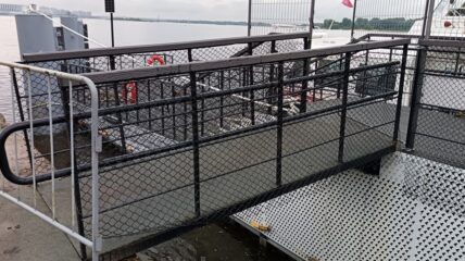 В Нижнем Новгороде завершили строительство плавпричала «Чкаловская лестница» проекта NN1