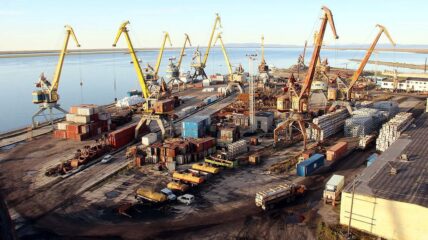В Якутии на базе порта построят мультимодальный логистический центр