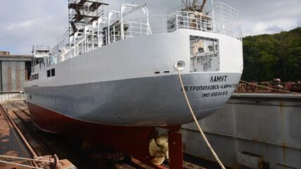 Восточная верфь ОСК спустила на воду краболов «Ламут» проекта 03141