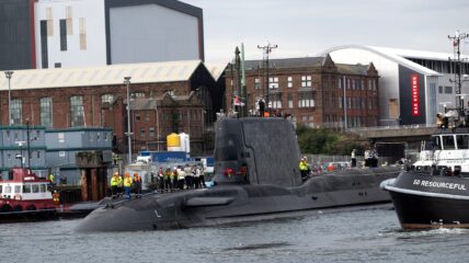 ВМС Великобритании начали ходовые испытания шестой АПЛ класса Astute